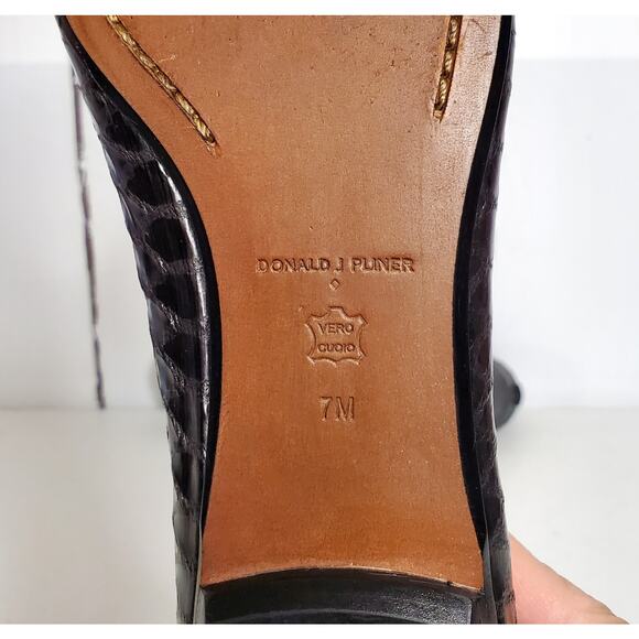 Donald J Pliner Great Snakeskin Cap-Toe Ballet Flats 7 - Picture 5 of 9